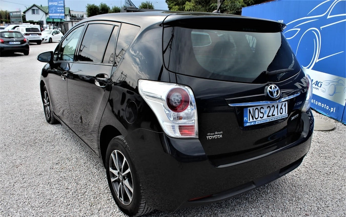 Toyota Verso cena 32900 przebieg: 216000, rok produkcji 2013 z Iwonicz-Zdrój małe 596